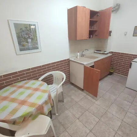 Apartment Ivan Akrogiali *
