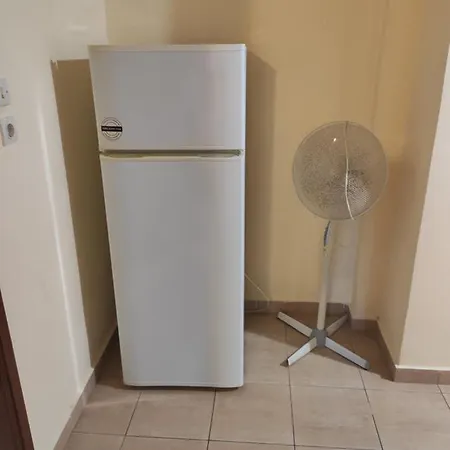 Ivan Akrogiali Apartment