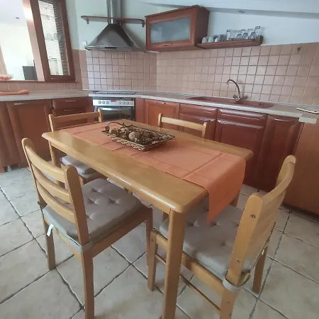Ivan Akrogiali Apartment